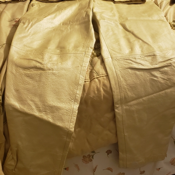 I never wore them cleaning out my closet - Picture 8 of 16